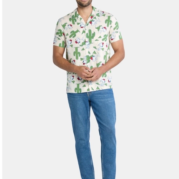 Peanuts Men's and Big Men's Spike Snoopy Desert Button Down Hawaiian Shirt - Picture 3 of 6